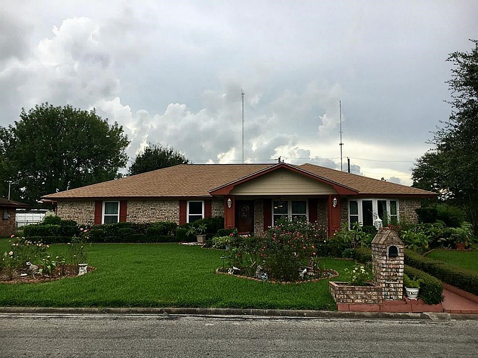 1st image of 3400 Walnut Dr