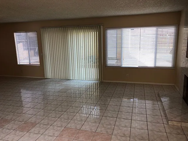23778 Parkland Ave — Photo 6