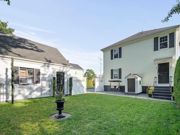 472-474 Warren Ave, East Providence, RI 02914