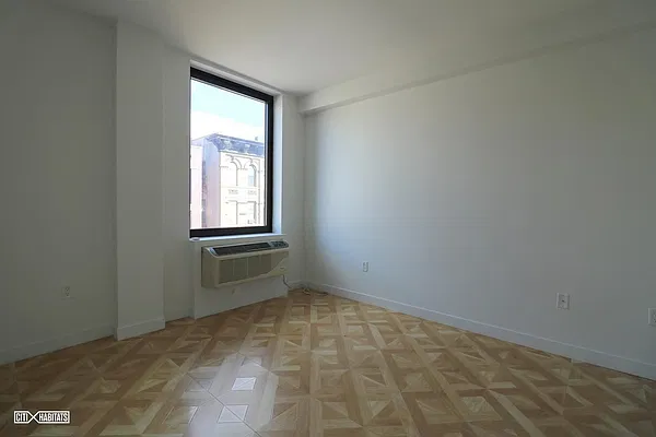 Rented by Citi Habitats | media 25
