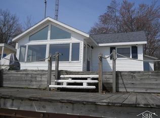 856 Shady Ln, Au Gres, MI 48703