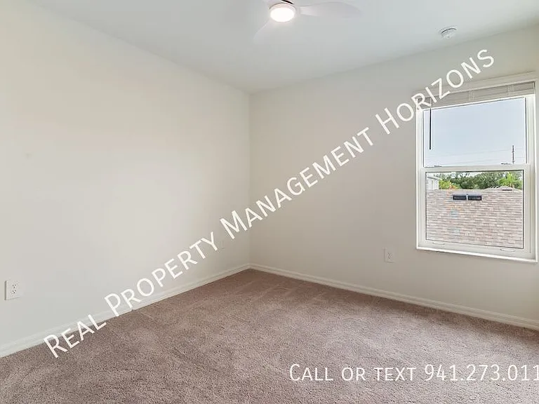 1929 Transom Ln — Photo 12