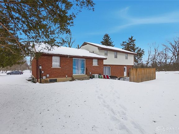 4th image of 3000 Early Rd