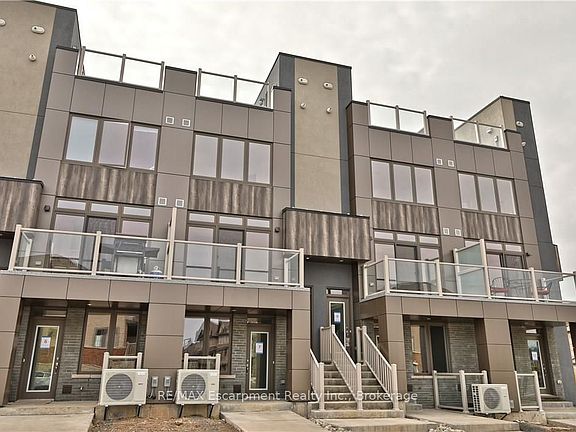 3rd image of 261 Skinner Rd #8