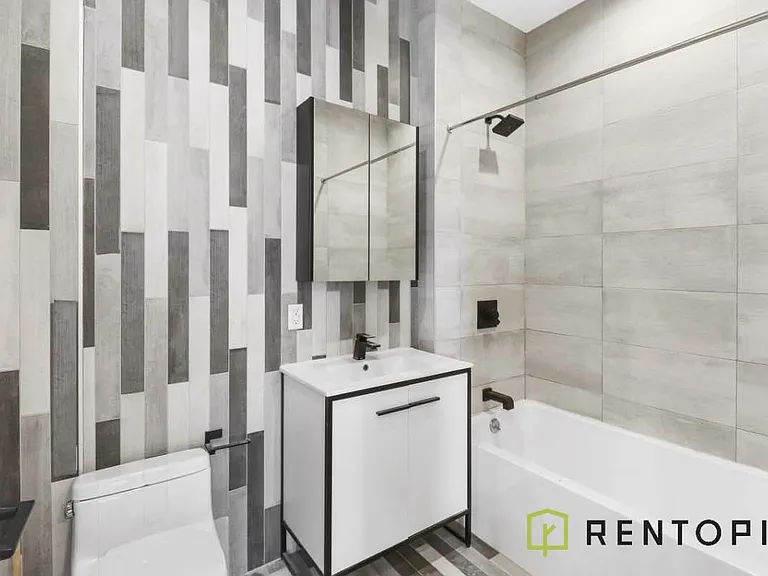 924 De Kalb Ave #405A — Photo 5