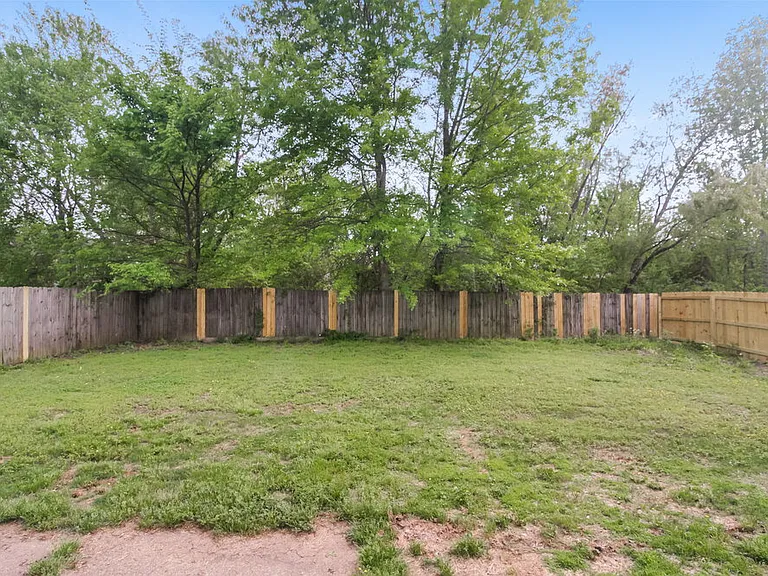 10027 Branley Oak Dr — Photo 17