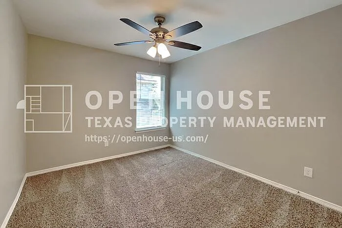 8307 Silver Lure Dr — Photo 11
