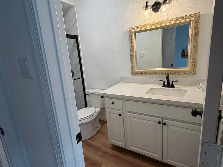 2323 Fairwind Rd #105 — Photo 24
