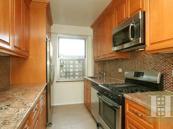 455 Fdr Drive image 1 of 5