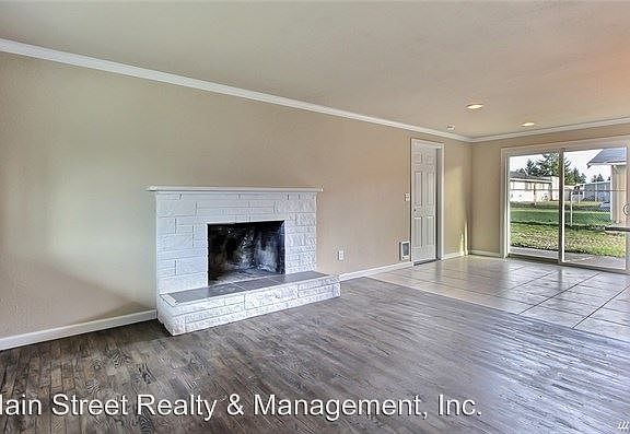 4th image of 16323 A St S