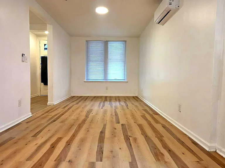 6233 Chew Ave — Photo 11