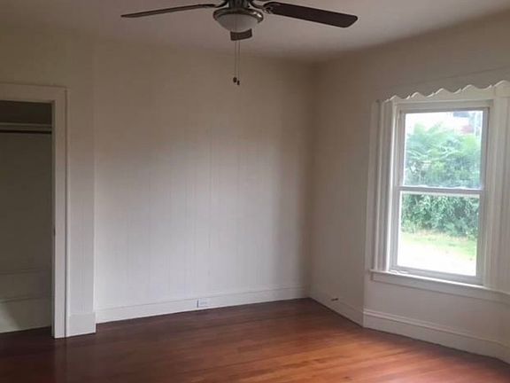 5th image of 154 Main St Floor 1