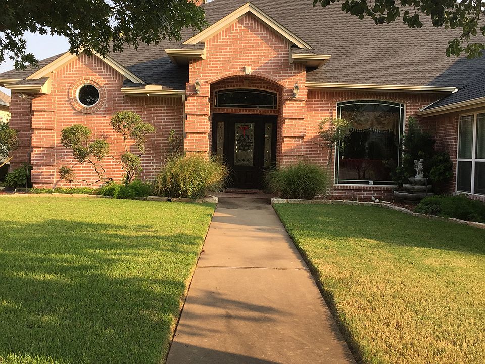 1st image of 1111 Mallard Ct