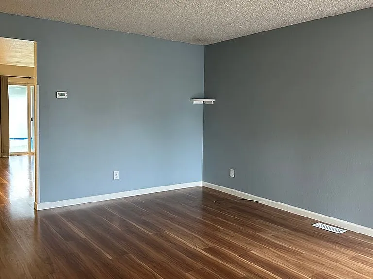3725 Chaffee Cir — Photo 2