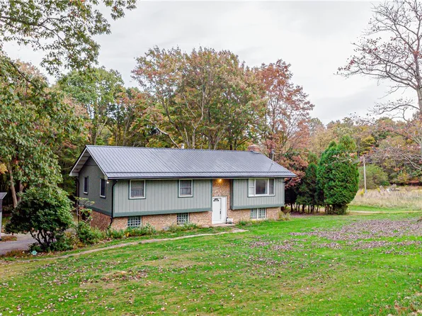 3794 Chestnut Ridge Rd #E/w, Blairsville, PA 15717