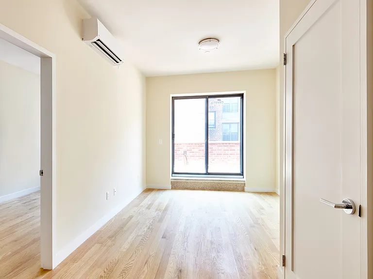 785 Saint Nicholas Ave #5R — Photo 5