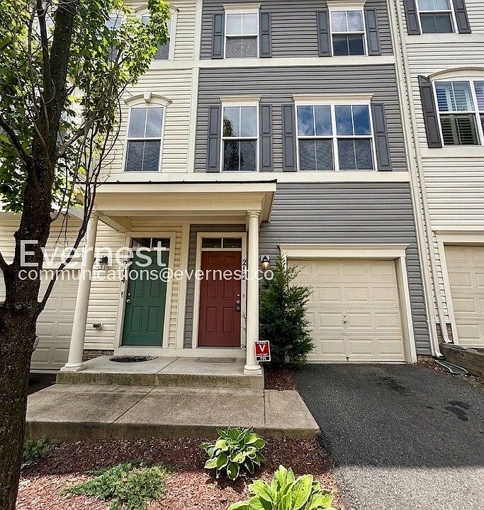 1st image of 212 Shamrock Dr