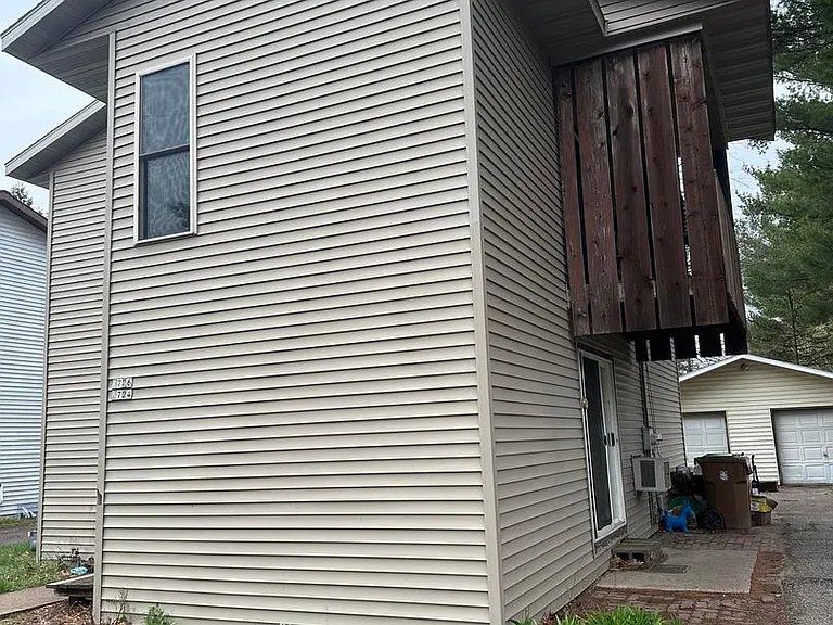 2724 Soo Marie Ave — Photo 2