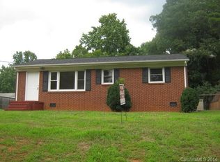 668 Dallas Spencer Mountain Rd, Dallas, NC 28034