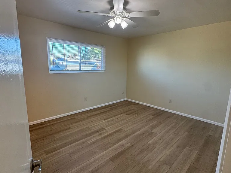 2434 Seawind Dr — Photo 8