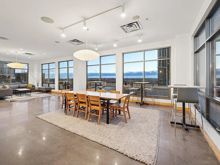 2929 Chicago Ave #1105 — Photo 39