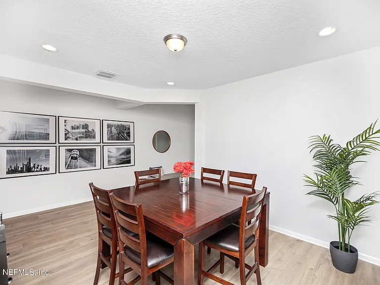 179 Horsetail Ct — Photo 36