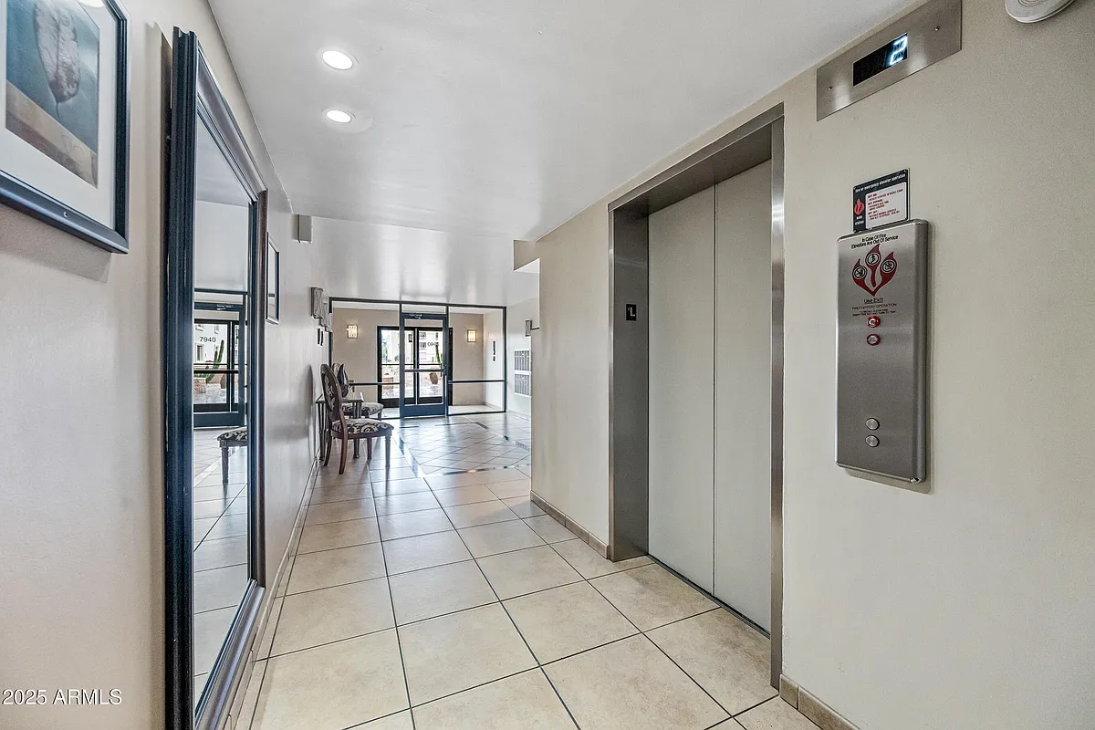 Building Photo - 7940 E Camelback Rd #411