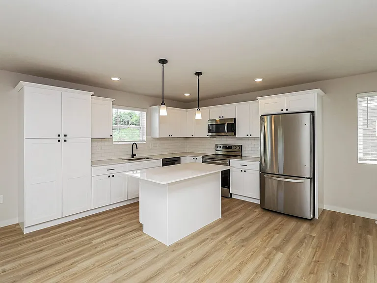 8191 Crestbrook Ct — Photo 7