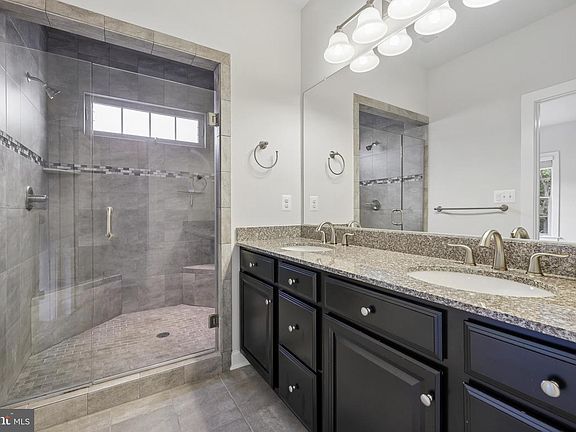 4th image of 7415 Tennison Ln