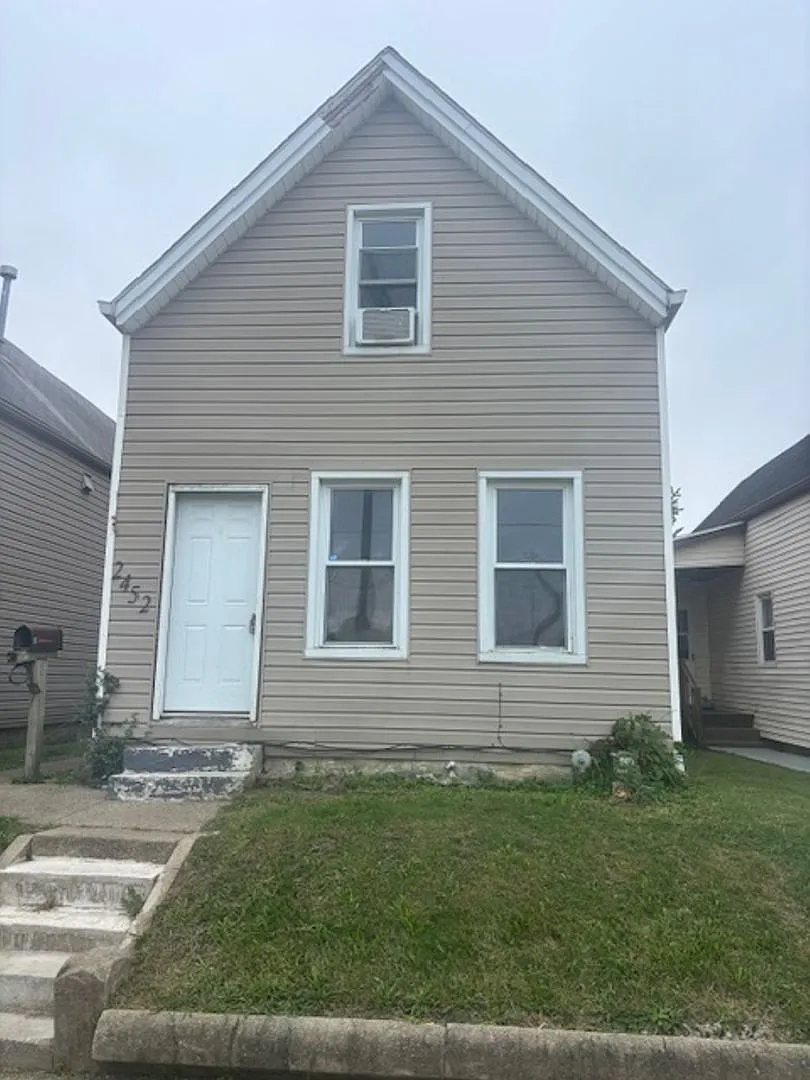 2452 West Maryland St. Evansville, IN 47712 — Photo 1