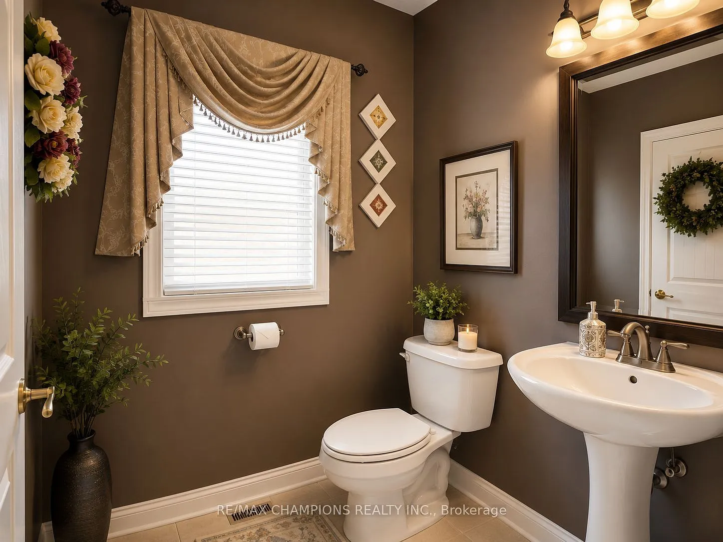 4 bed, $3,300 — Photo 4