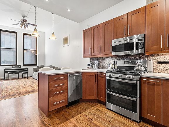 5th image of 65 Nassau St APT 3C