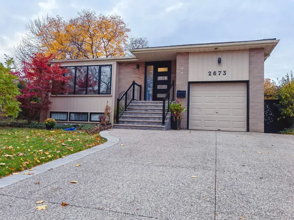 2673 Constable Rd, Mississauga, ON L5J 1W3