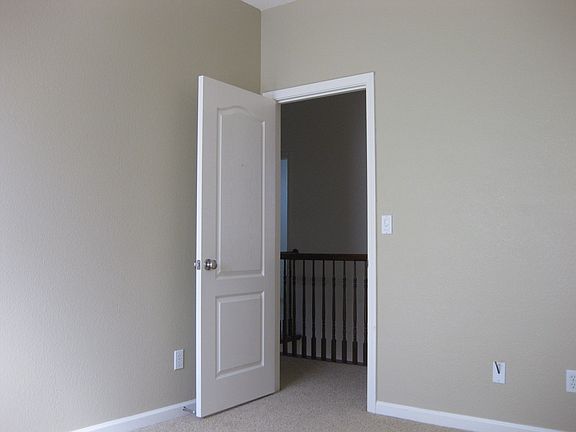 5th image of 1408 Morning Glory Ln