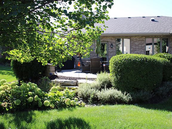 3rd image of 12999 Blue Grass Dr