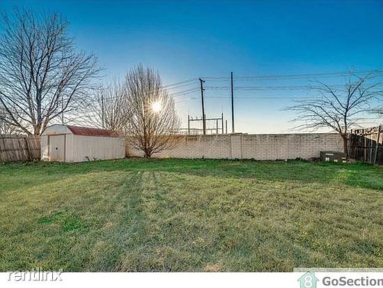 3rd image of 7549 Juliet Ln