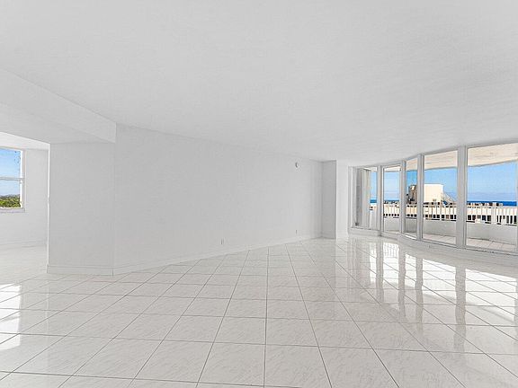 4th image of 1340 S Ocean Boulevard #1407