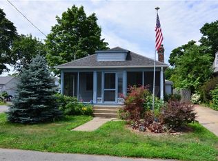 111 Bellman Ave, Warwick, RI 02889