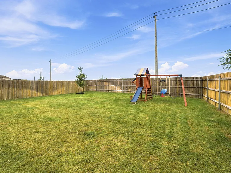 3608 Overlord Ln — Photo 34