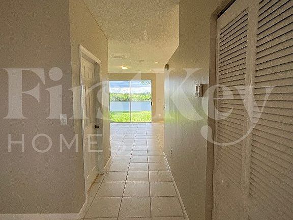 4th image of 11867 SW 7th St