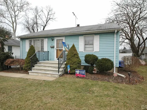 343 Main St, Middlesex, NJ 08846