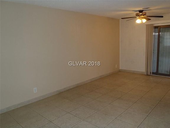 4th image of 344 Zion Dr