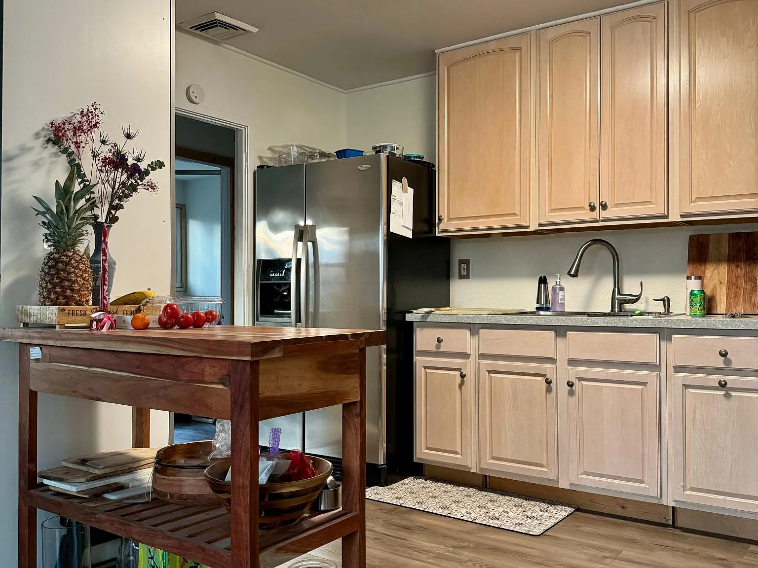 3 bed, 1071 sqft, $2,374 — Photo 4