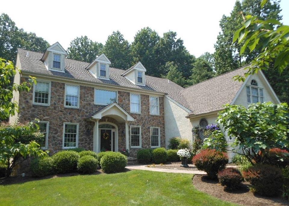 1st image of 1307 Richmond Pl