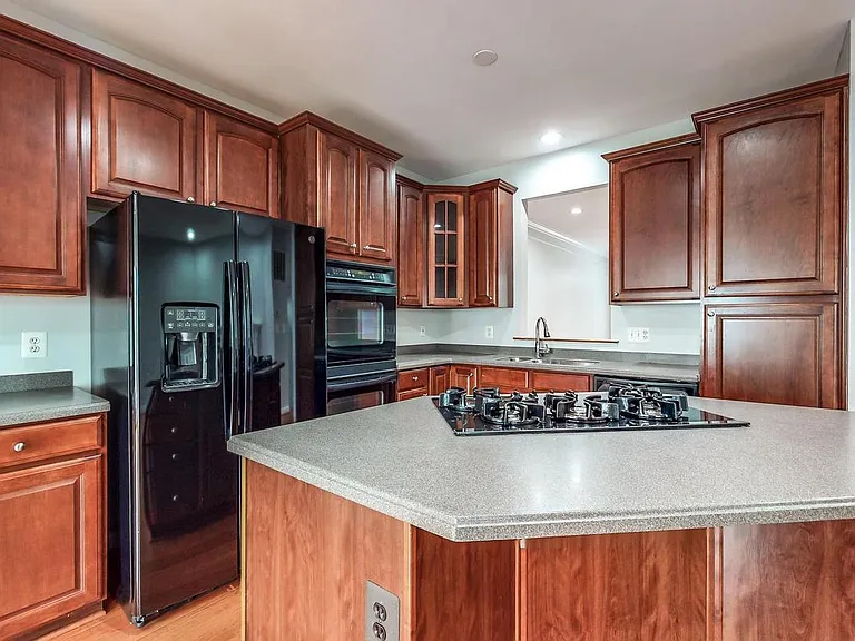 11618 Park Vista Blvd — Photo 3