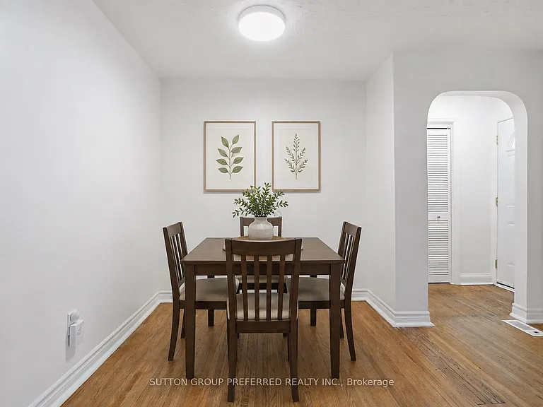 385 Avondale Rd — Photo 7
