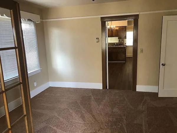 320 Watson St — Photo 14