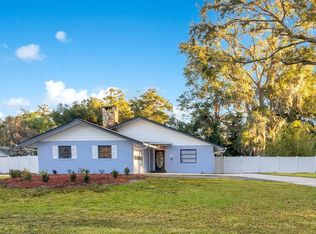 9737 Fairway Cir, Leesburg, FL 34788