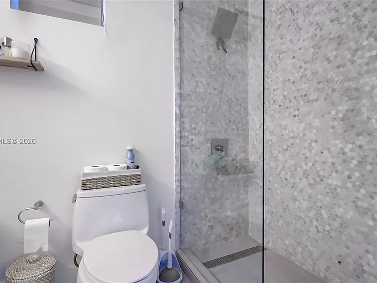3339 Virginia St #323 — Photo 37