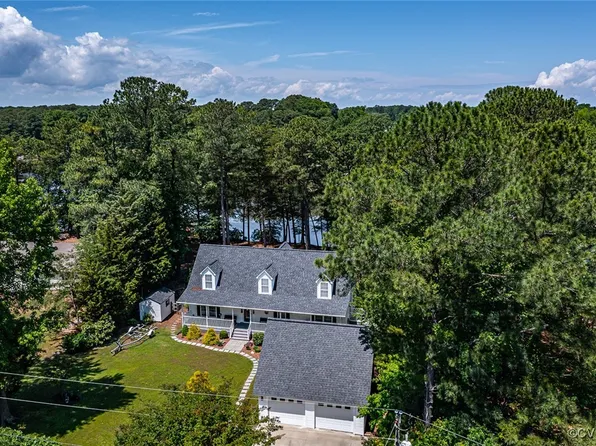 431 Ships Row, Montross, VA 22520